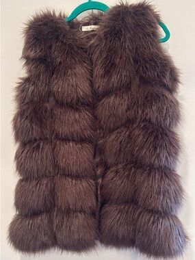 La Fiorentina Brown Faux Fur Vest